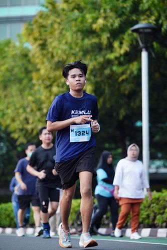 Race photo from KEMLU RUN 2025