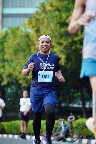 Race photo from KEMLU RUN 2025