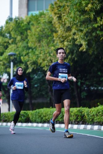 Race photo from KEMLU RUN 2025