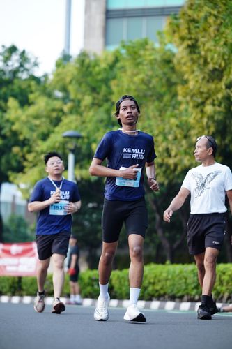 Race photo from KEMLU RUN 2025