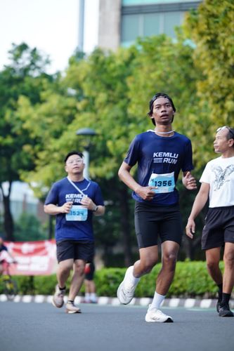 Race photo from KEMLU RUN 2025