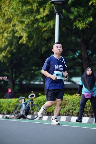 Race photo from KEMLU RUN 2025