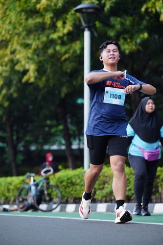 Race photo from KEMLU RUN 2025