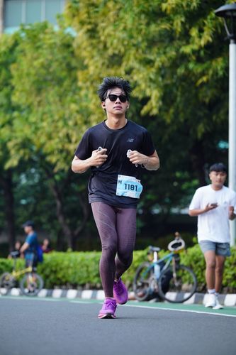 Race photo from KEMLU RUN 2025