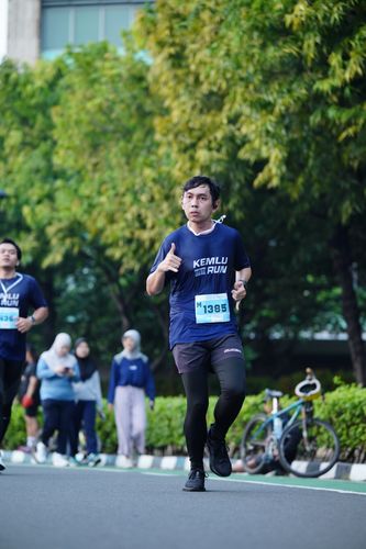 Race photo from KEMLU RUN 2025
