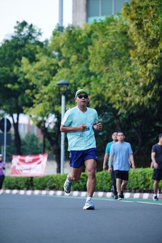 Race photo from KEMLU RUN 2025