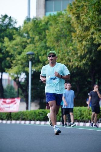 Race photo from KEMLU RUN 2025