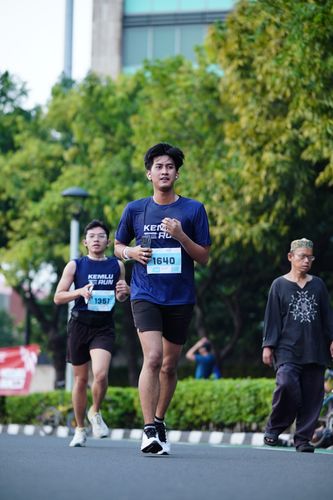 Race photo from KEMLU RUN 2025