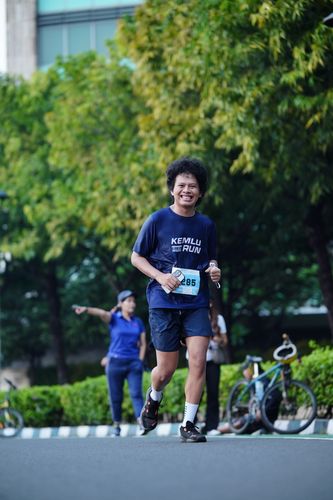 Race photo from KEMLU RUN 2025
