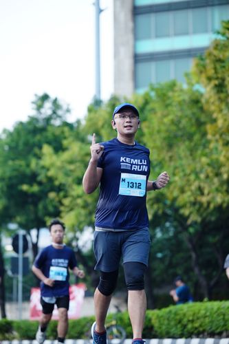 Race photo from KEMLU RUN 2025