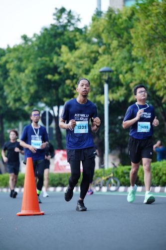 Race photo from KEMLU RUN 2025