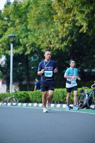 Race photo from KEMLU RUN 2025