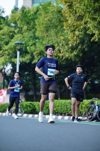 Race photo from KEMLU RUN 2025