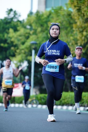 Race photo from KEMLU RUN 2025