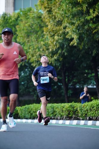 Race photo from KEMLU RUN 2025