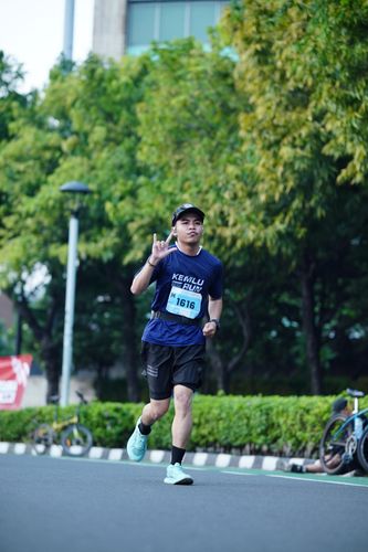 Race photo from KEMLU RUN 2025