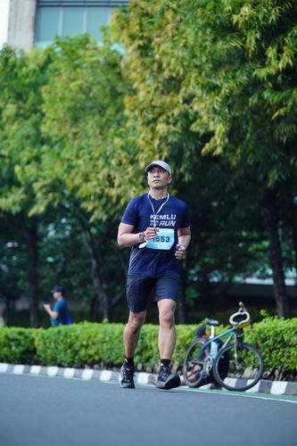 Race photo from KEMLU RUN 2025