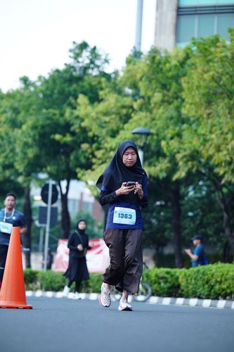 Race photo from KEMLU RUN 2025