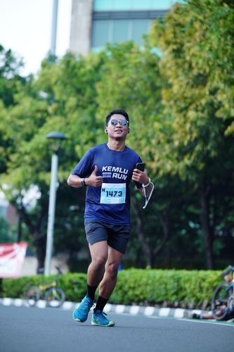 Race photo from KEMLU RUN 2025
