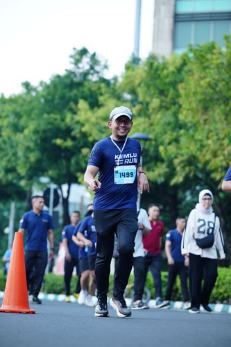 Race photo from KEMLU RUN 2025