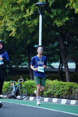 Race photo from KEMLU RUN 2025