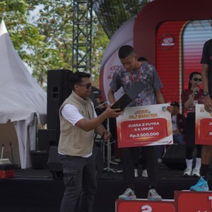 Race photo from KEDIRI HALF MARATHON 2026