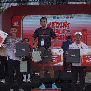 Race photo from KEDIRI HALF MARATHON 2026