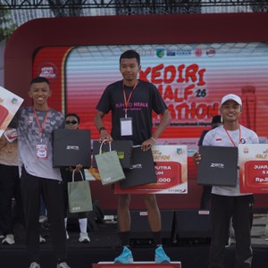 Race photo from KEDIRI HALF MARATHON 2026