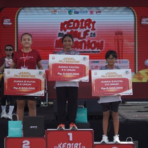 Race photo from KEDIRI HALF MARATHON 2026