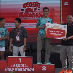Race photo from KEDIRI HALF MARATHON 2026