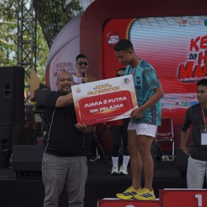 Race photo from KEDIRI HALF MARATHON 2026