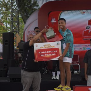 Race photo from KEDIRI HALF MARATHON 2026