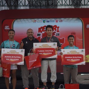 Race photo from KEDIRI HALF MARATHON 2026