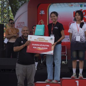 Race photo from KEDIRI HALF MARATHON 2026