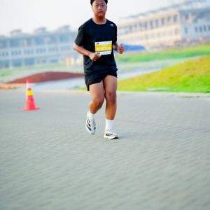 Race photo from YUK TRAVEL RUN