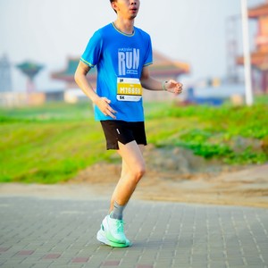 Race photo from YUK TRAVEL RUN