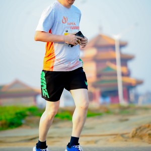 Race photo from YUK TRAVEL RUN