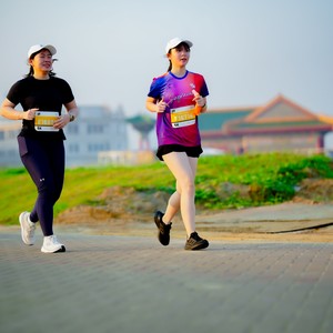 Race photo from YUK TRAVEL RUN
