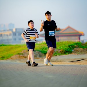 Race photo from YUK TRAVEL RUN