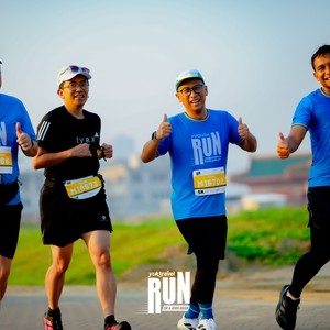 Race photo from YUK TRAVEL RUN