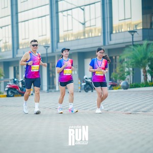 Race photo from YUK TRAVEL RUN