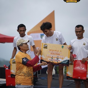 Race photo from KELUD VERTICAL CHALLENGE 2025