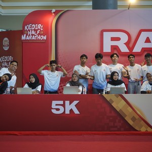 Race photo from KEDIRI HALF MARATHON 2026