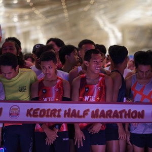 Race photo from KEDIRI HALF MARATHON 2026