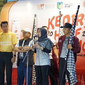 Race photo from KEDIRI HALF MARATHON 2026