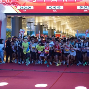 Race photo from KEDIRI HALF MARATHON 2026