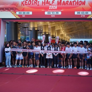 Race photo from KEDIRI HALF MARATHON 2026