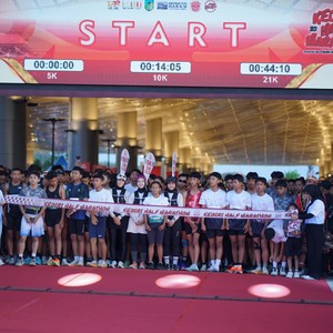 Race photo from KEDIRI HALF MARATHON 2026