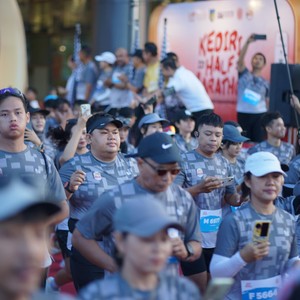 Race photo from KEDIRI HALF MARATHON 2026