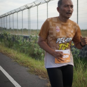 Race photo from KEDIRI HALF MARATHON 2026